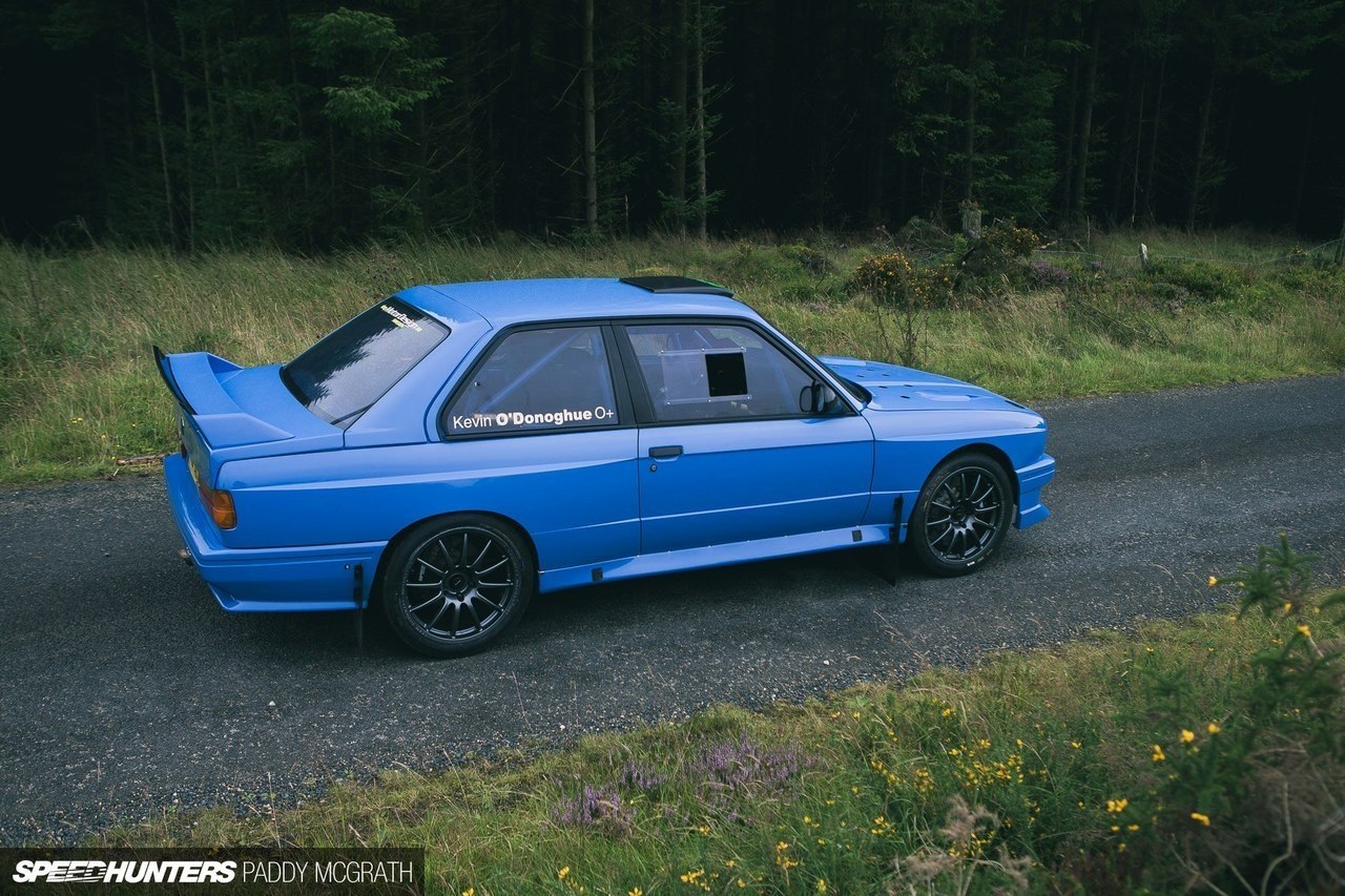  BMW M3 E30  ,   