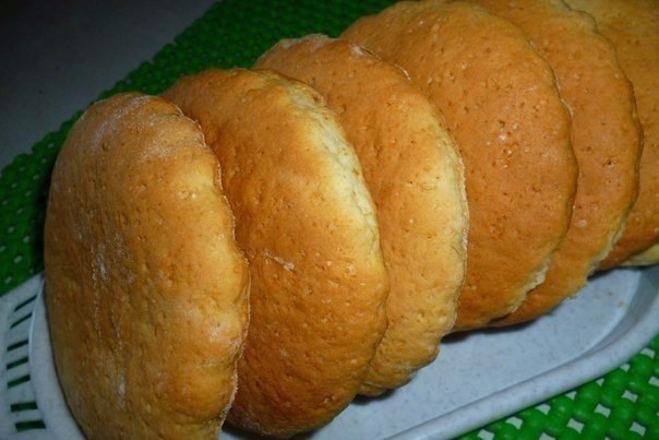 КОРЖИКИ МОЛОЧНЫЕ. 100 гр-молока, 100 гр размягчённого маргарина, 1 стакан сахара , 1 яйцо, половинку ...