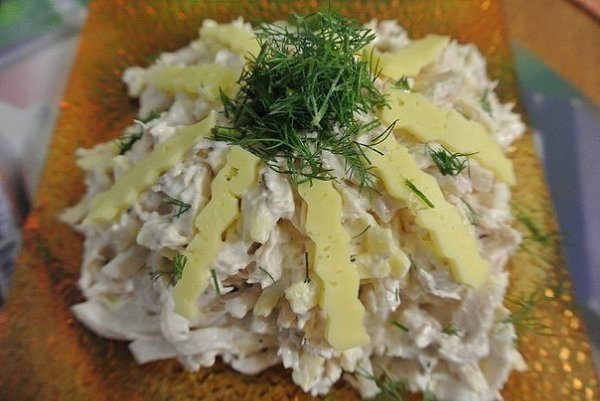 ТОП-10 САМЫХ БЫСТРЫХ САЛАТОВ! 1. Салатик из крабовых палочек с помидорами Продукты: - Крабовые ... - 10