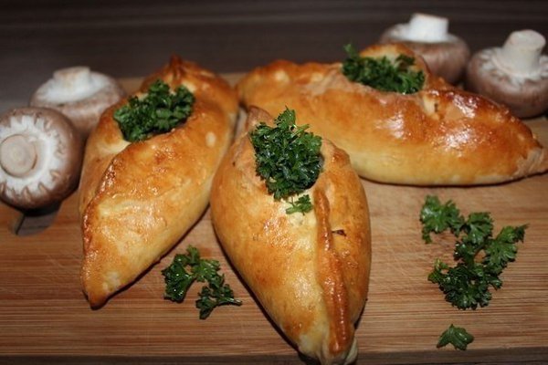 ТОР - 10 ВКУСНАЯ И РУМЯНАЯ ВЫПЕЧКА! Чудесные рецепты, для Вас наши дорогие!) 1. Пирожки с капустой ... - 6