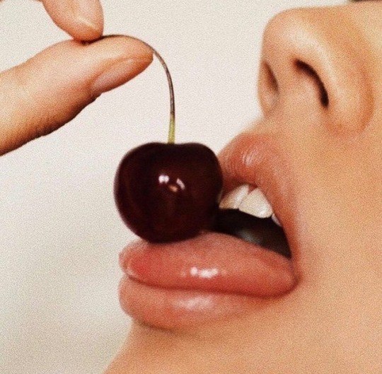 «Как понять, чего я хочу?» и «Какой смысл чего-то хотеть?».Сразу вспоминается цитата из прекрасного ...