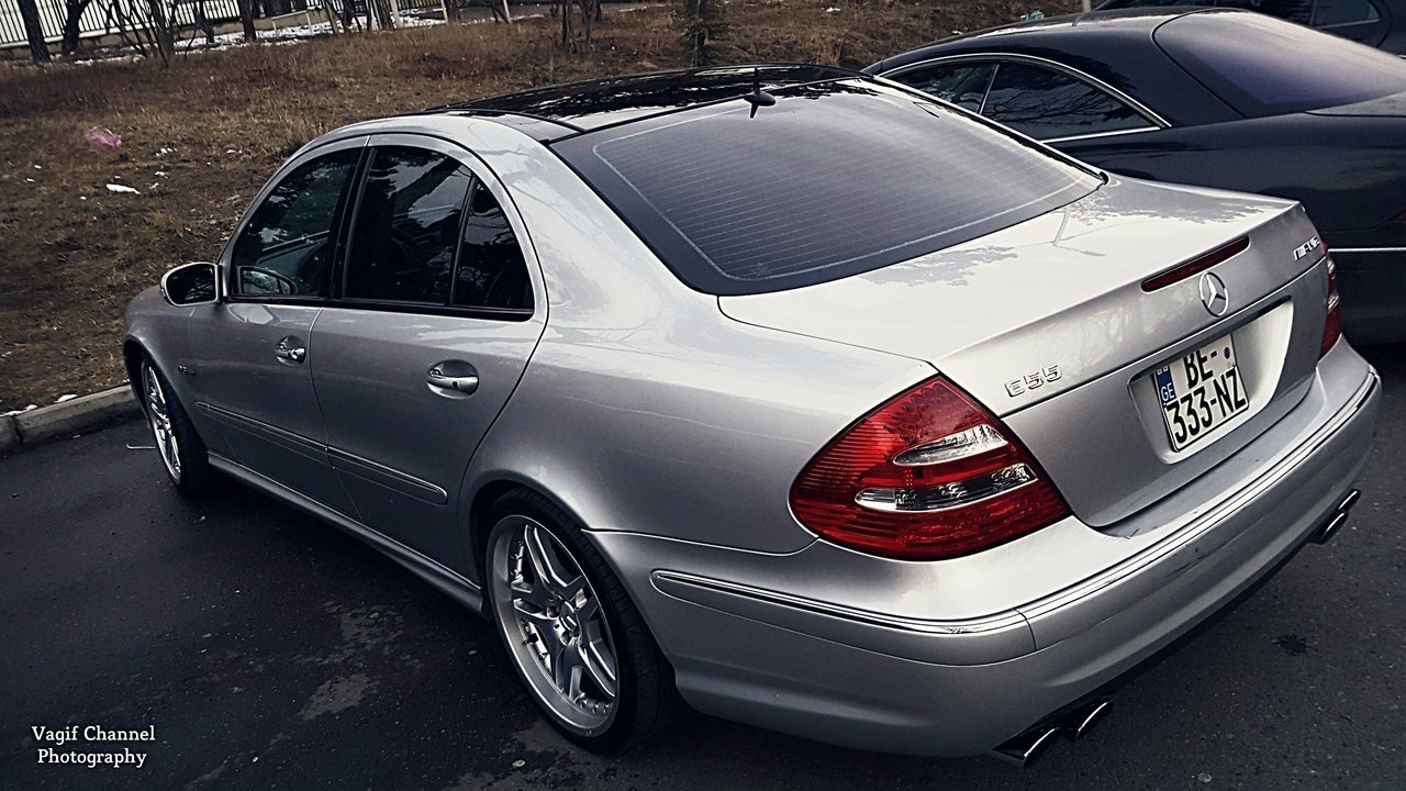 Mercedes-Benz E55 AMG W211