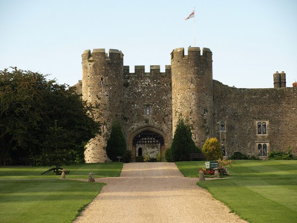 .    /Amberley Castle.  - Amberley Castle  ... - 25