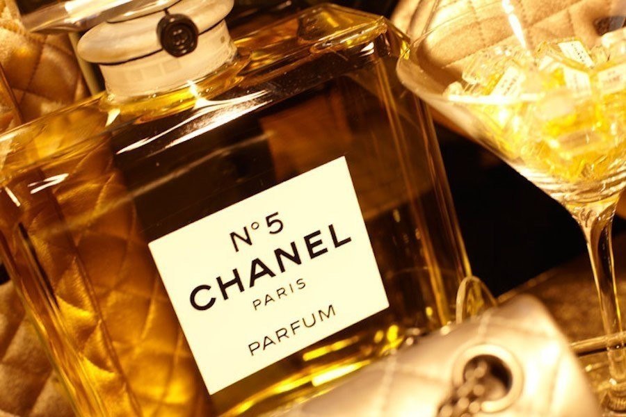 Chanel  5     .     , ...