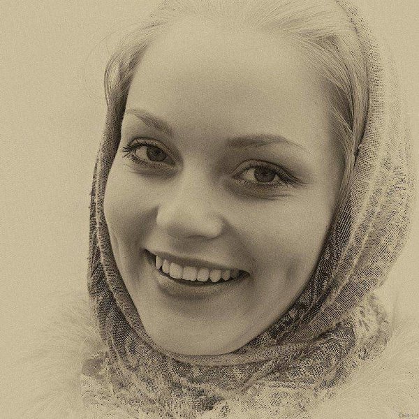 РУССКАЯ УЛЫБКА.1. Улыбка в русском общении не является сигналом вежливости. Западные улыбки во время ...