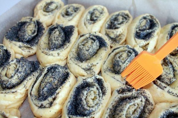 Булочки с маком. Булочки с маком просты в исполнении, и с ними приятно провести вечер, когда они в ... - 7