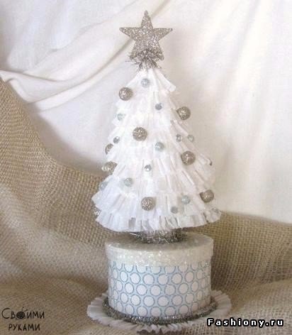 Елка из гофробумаги - 8