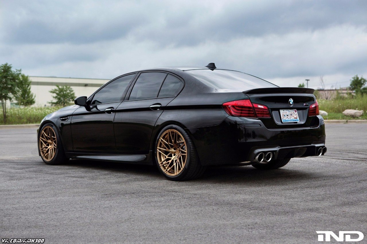 BMW M5 (F10) on Velos D7 Wheels - 4