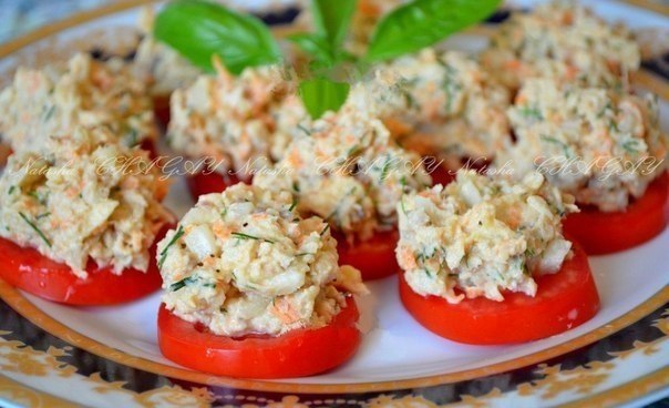 Закуска из рыбных консервов. #скороновыйгод #первыйснег #елка #зима #декабрь #рецептыИнгредиенты: -1 ...