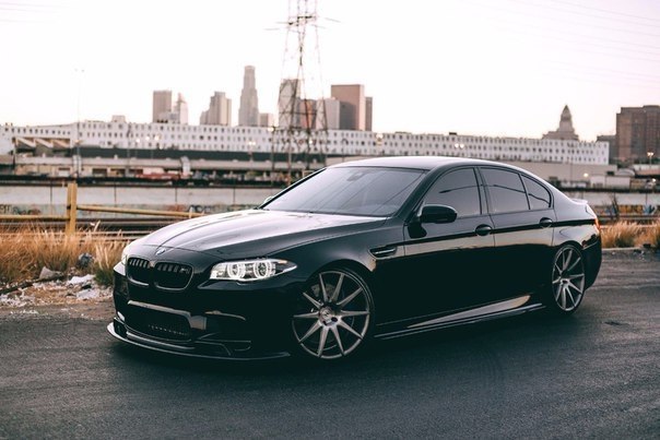 BMW M5 (F10)