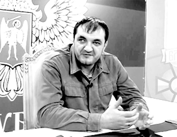 Юрий Михайлов.В память о комбате МамаеВ той земле мой отец воевал,Вот в таком же окопе суровом,И в ...