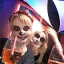 �� � �������� ����� Halloween)))) 2 �������)))) �� ������ �� ����, ������� ����: "I was made for loving you, baby, you was made for loving me" ))) �� ������� ���� ����������