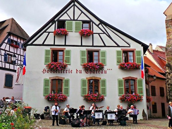   (Eguisheim) -   , .    . ... - 32