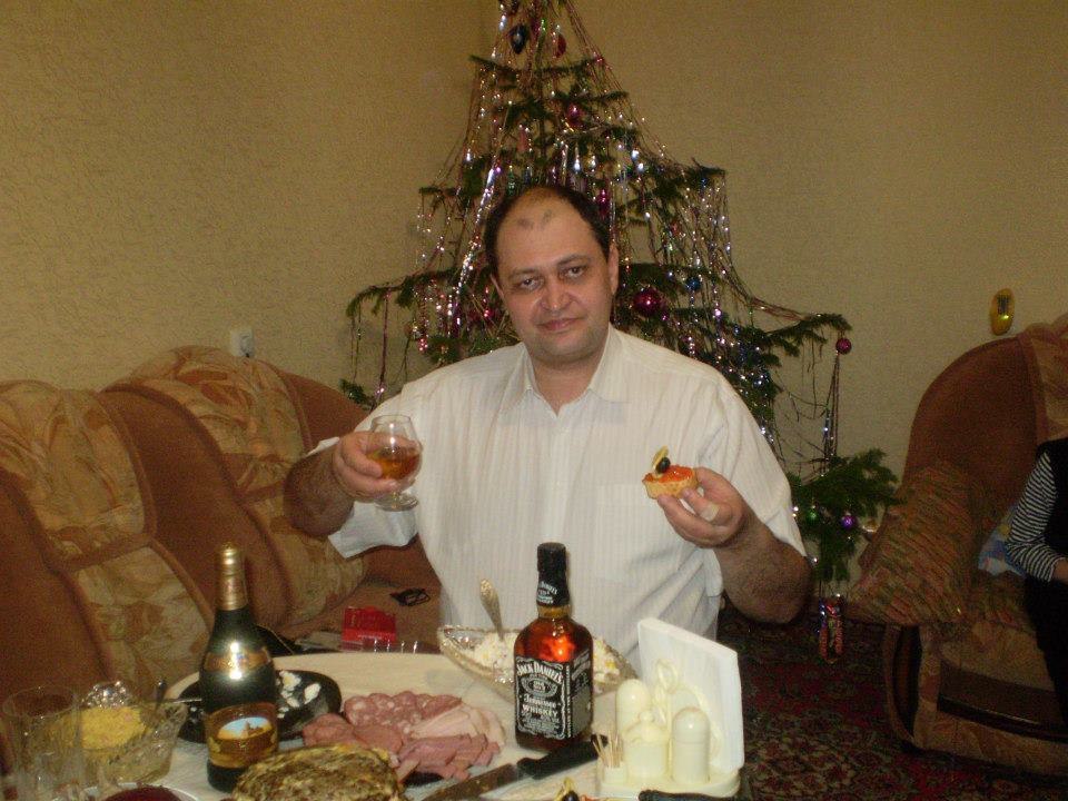 Мужчину красят не слова.И не пустые обещанья, А трезвость здравого ума, Предупредительность, ...