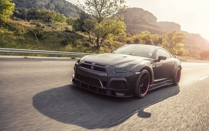 Nissan GT-R