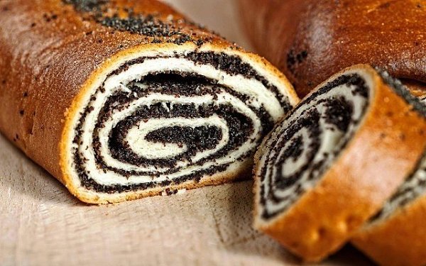 Рулеты с маком и орехами. Ингредиенты: Для теста: -450 г муки -185 г сливочного масла -50 г сахара ...