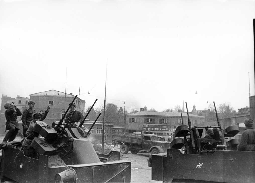 30  1945       ()