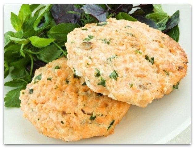 Рыбные котлетки с морковью.140 ккал на 100 г500 г рыба1 морковь50 г сыра1 луковица1 яйцо2 столовые ...