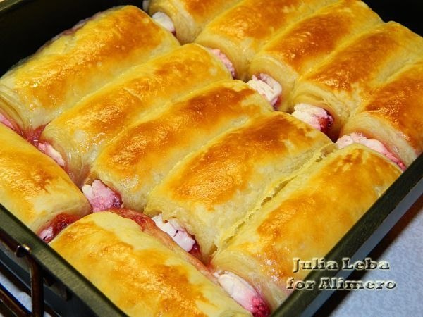 Слоёные трубочки с малиной.Мои домашние уже привыкли к тому, что у нас в доме постоянно есть ... - 8