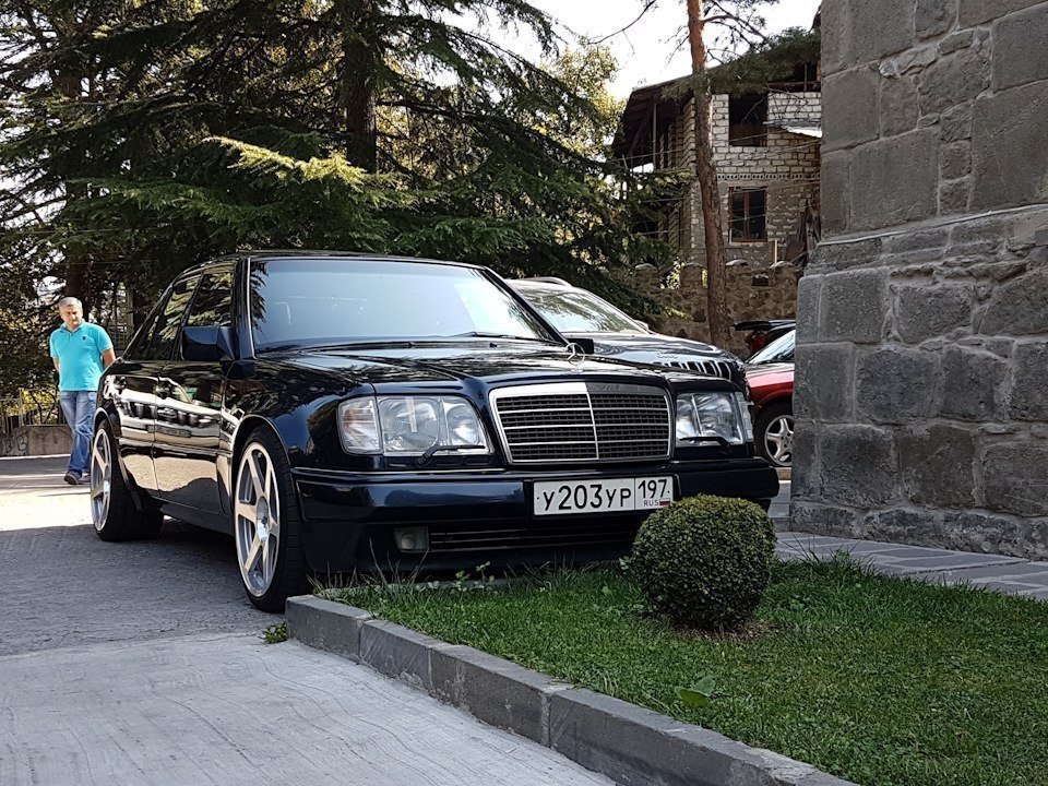 Mercedes-Benz E500