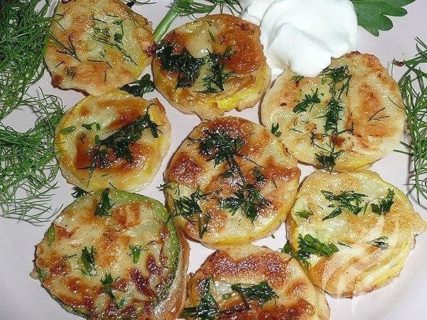 Кабачки в чесночном кляре.Ваши домашние останутся довольны этим блюдом, да так, что попросят ...