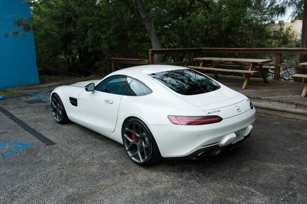 Mercedes-AMG GT S - 3