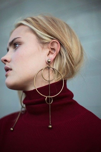 Сейчас популярны так называемые statement earrings - крупные выразительные серьги. Что думаете о ... - 4
