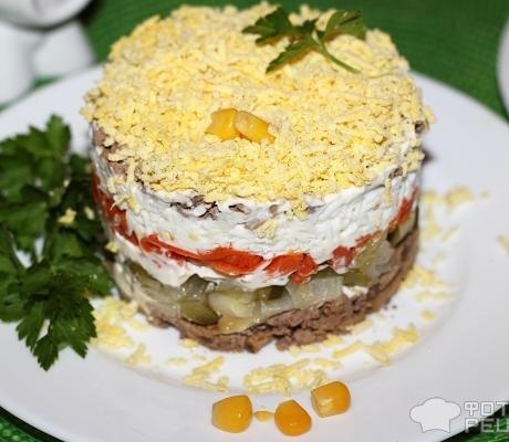 Слоеный салат с куриной печенью.на 100грамм - 78.54 ккалБ/Ж/У - 7.79/3.37/4.46 Ингредиенты: Куриная ...