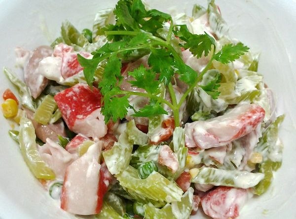 Подборка вкуснейших салатов с крабовыми палочками !!! Продолжение праздничной и новогодней тематики ... - 4