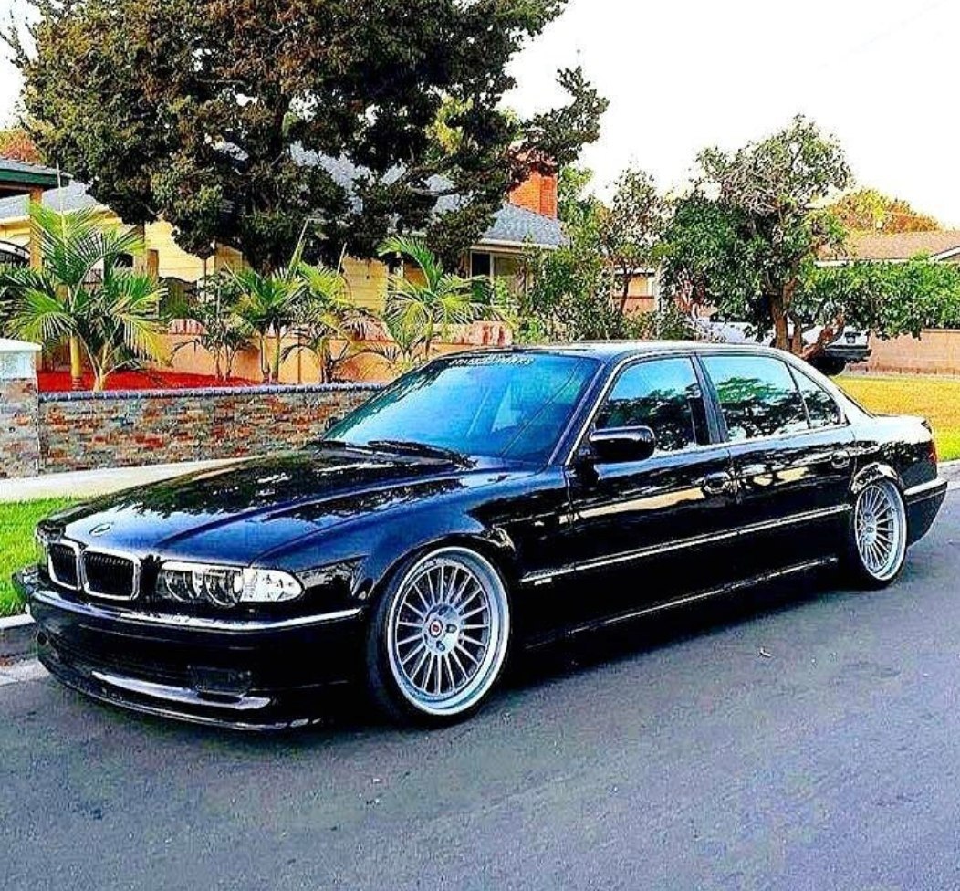 BMW E38