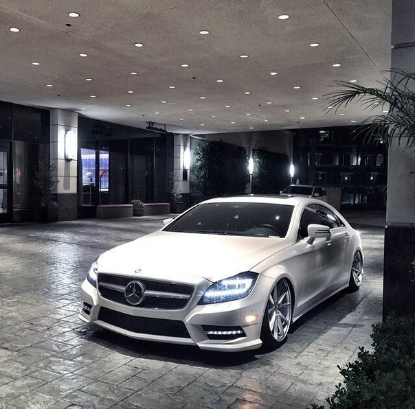 Mercedes-Benz CLS550