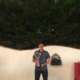 ����, ���������, 32 ����