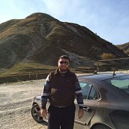 Adnan, 47 ���, ������������