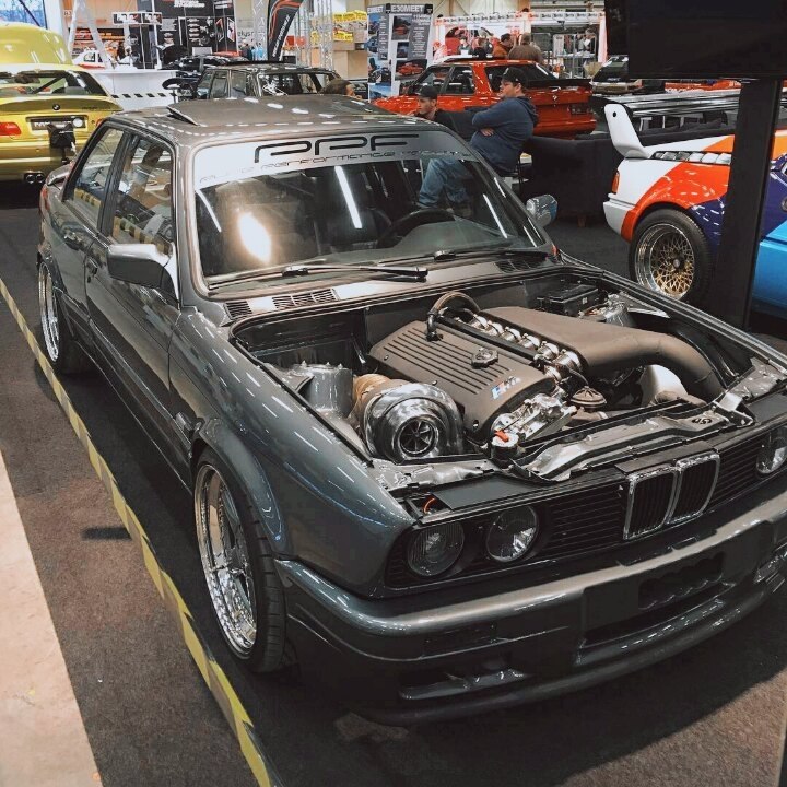 .. M3 E30