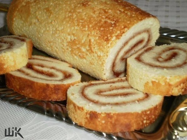 САМЫЕ БЫСТРЫЕ РУЛЕТИКИ К ЧАЮ.Ммм...пальчики оближешь 1) Вкусный рулетикИнгредиенты: - 2 яйца - 1 ст. ... - 5