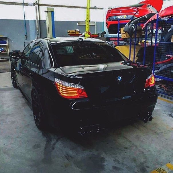  M5 E60