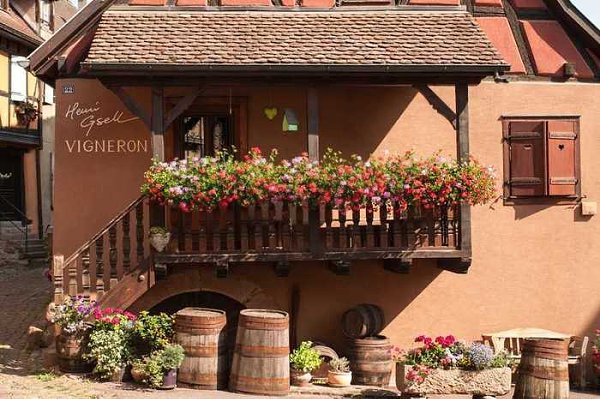   (Eguisheim) -   , .    . ... - 29