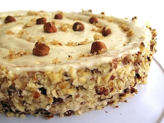 ОРЕХОВЫЙ ТОРТ. Вкуснейший! Для любителей орехов. Ингредиенты: - Мука – 200 -300 г - Толченые грецкие ...