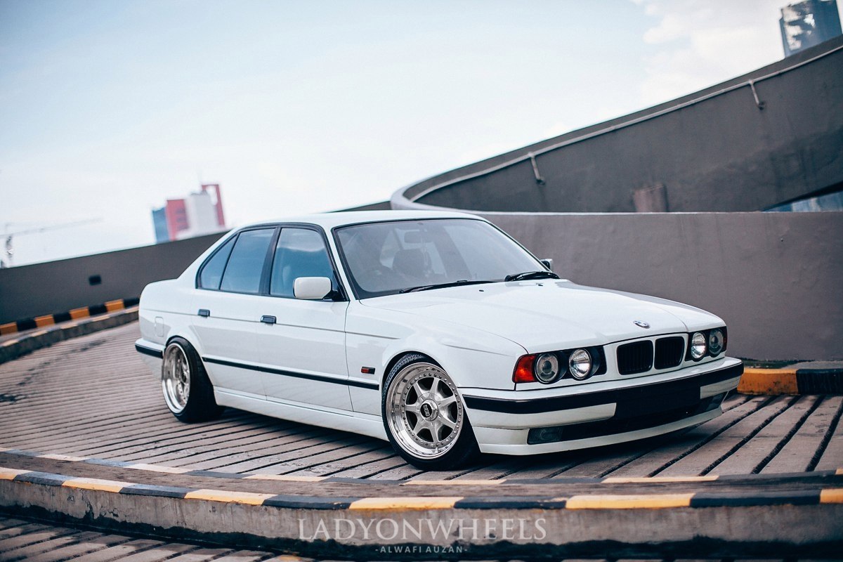 BMW E34