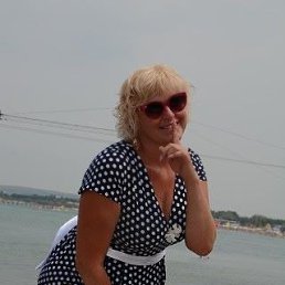 Lenyska, 49, 