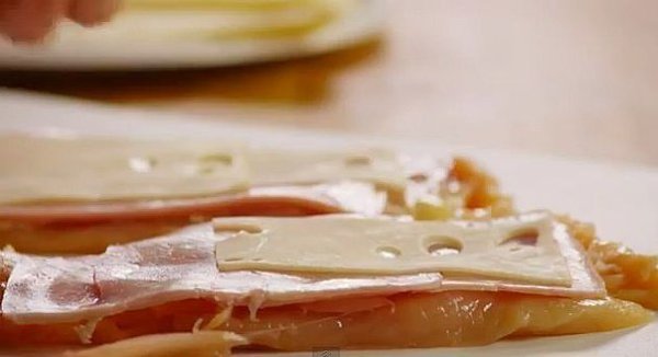Кордон - блю из куриных грудок.3 шт куриного филе порезать вдоль,чтобы получилось 6 куриных ... - 2