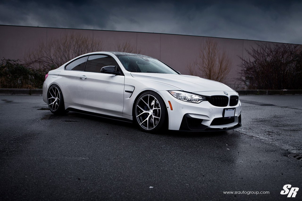 BMW M4 Coupe (F82) on PUR FL04 Wheels