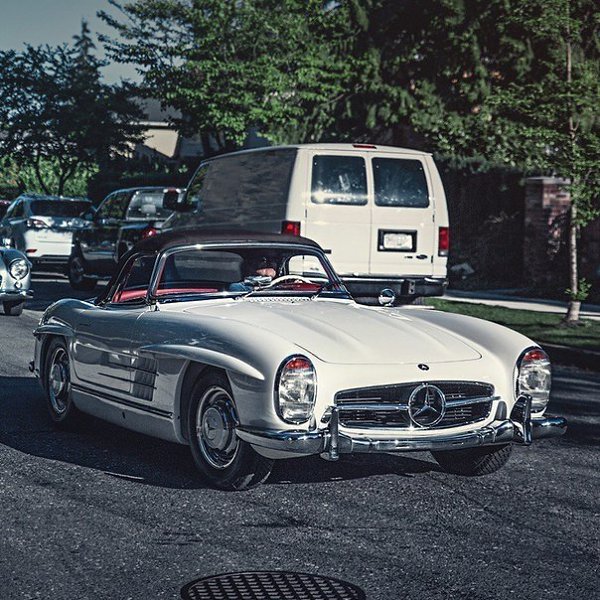 Mercedes-Benz 300SL Roadster