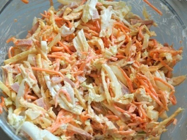 Салат «Анастасия». Вкусный и сытный салат