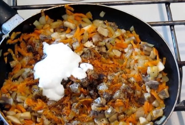 Фаршированная скумбрия для новогоднего стола. Скумбрия фаршированная грибами, морковью и луком ... - 8