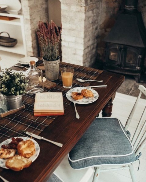    - 27  2018  03:53 - 2