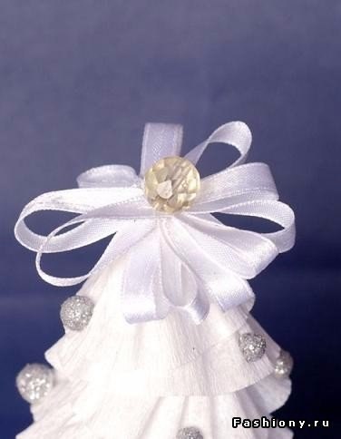 Елка из гофробумаги - 7