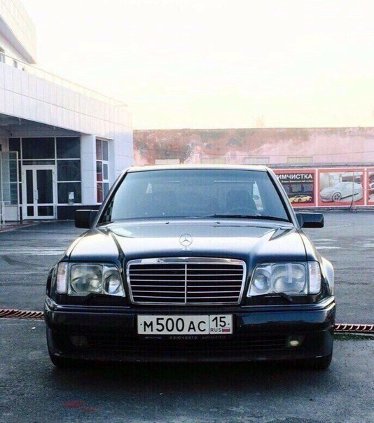 Mercedes-Benz E500 W124