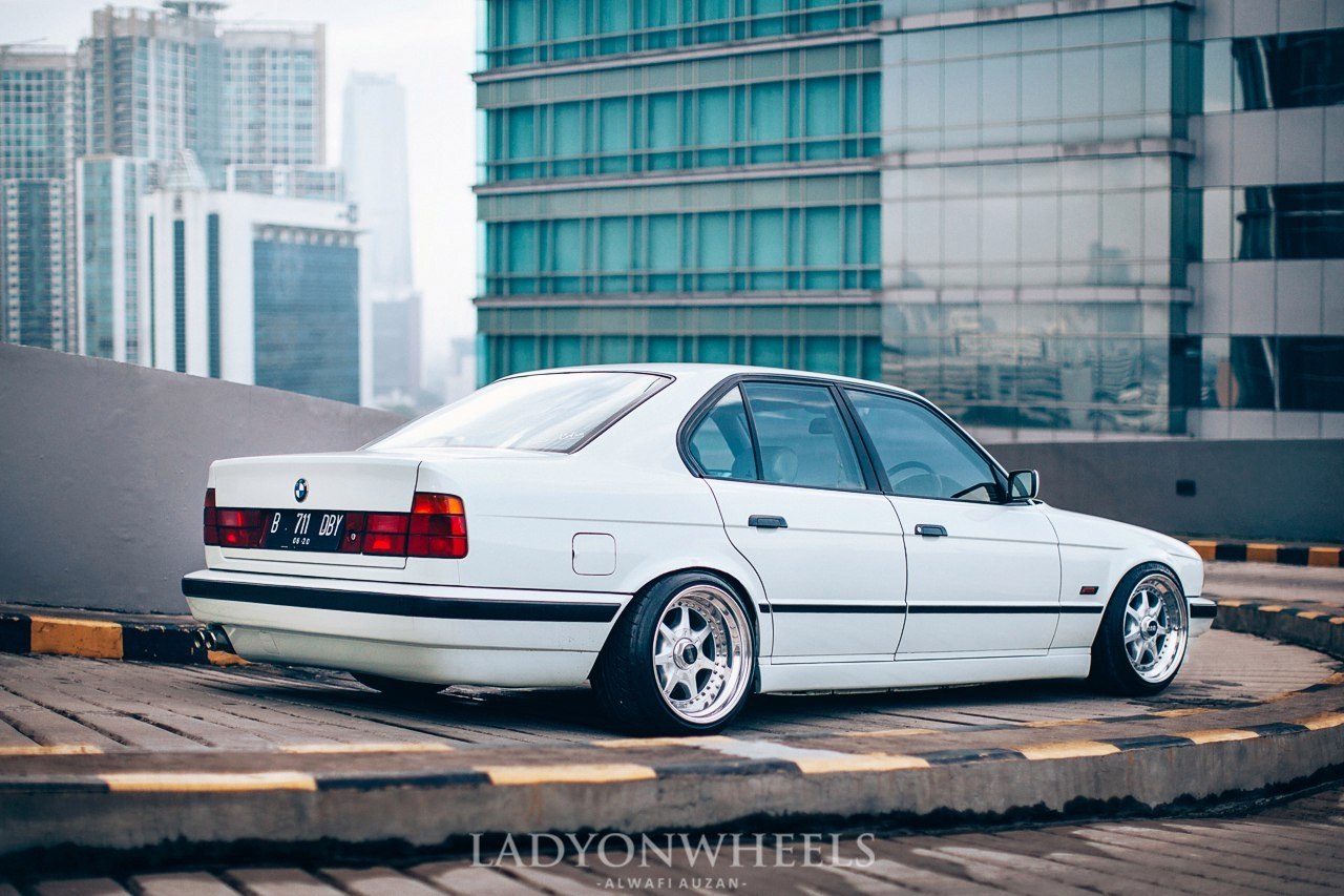 BMW E34 - 5