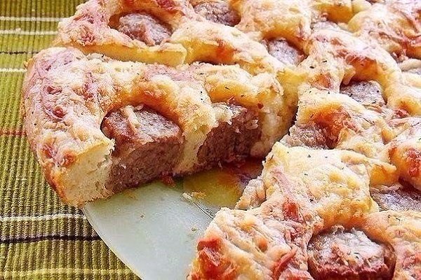 Пирог с фрикадельками .Ингредиенты: 3 яйца 150 гр. муки 250 гр. сметаны 1 ч. ложка разрыхлителя ч. ...